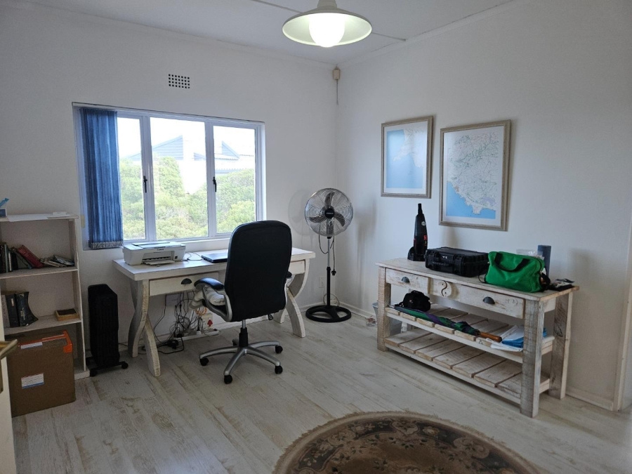 4 Bedroom Property for Sale in Pearly Beach Western Cape